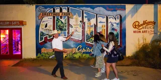 Austin Driving Tour with Sunset Boat Cruise