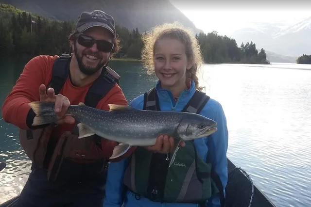 Kenai River Fishing Trip - Image 5