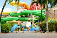 Oahu Zipline and Waterpark Adventure thumbnail 6