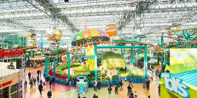 Bloomington Nickelodeon Universe Unlimited Ride Pass - Image 1
