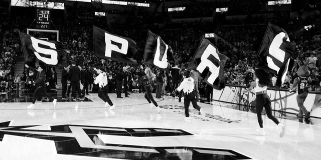 San Antonio Spurs NBA Game Ticket - Image 3