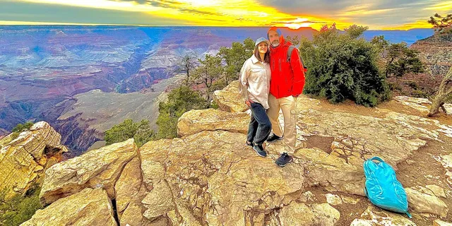 Las Vegas Grand Canyon and Antelope Canyon Tour - Image 2