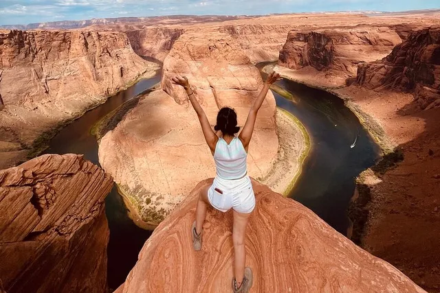 Page Antelope Canyon and Horseshoe Bend Tour - Image 4