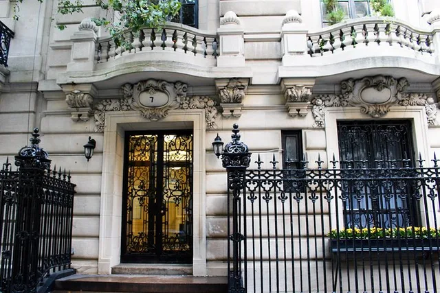 New York TV Show Locations Tour - Image 4