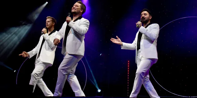 Branson Bee Gees Show Ticket 2 hr - Image 3