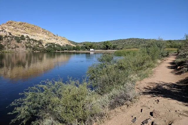 Saguaro Lake Hike - Image 3