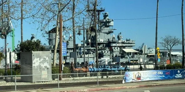 Los Angeles Full-Day Tour from Long Beach - Image 4