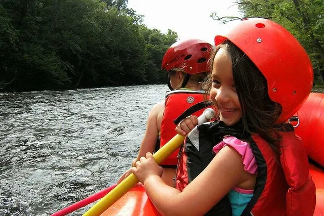 Gatlinburg Lower Pigeon River Rafting Tour - Image 6