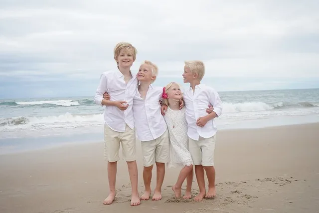 Cocoa Beach Family Portrait Session 60 min - Image 4