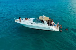 Miami Yacht Tour with Captain and Party