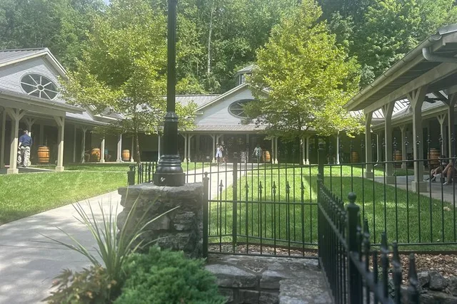 Nashville Jack Daniels Distillery Tour - Image 1