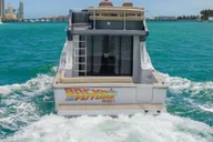 Miami Yacht Charter thumbnail 3