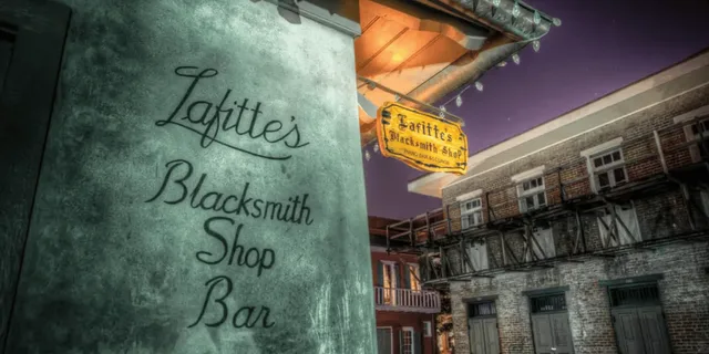 New Orleans Ghost-Themed Walking Tour - Image 1