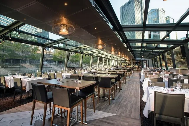 Chicago River Plated Dinner Cruise - Image 6