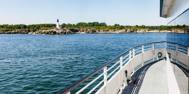 Portland Casco Bay Lighthouse Cruise - Image 4