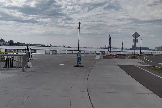 Duluth Canal Park Self-Guided Walking Tour - Image 4