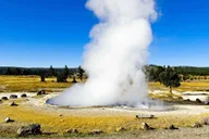 Salt Lake City Yellowstone 3-Day Small Group Tour thumbnail 1