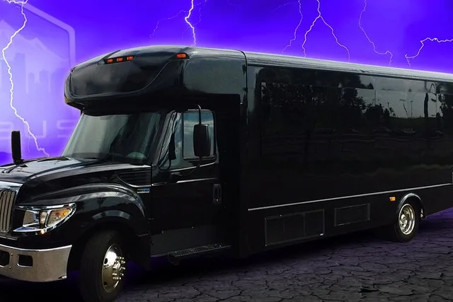 Las Vegas Nightclub Party Bus Tour - Image 5