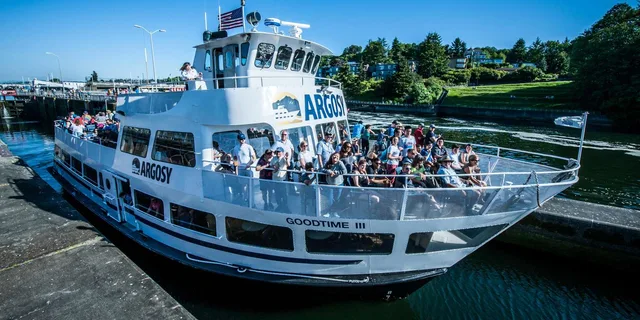 Seattle Locks Cruise - Image 1
