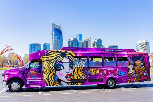 Nashville Party Bus with Drag Queen Hosts - Image 6