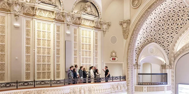 Los Angeles History and Architecture Walking Tour - Image 5