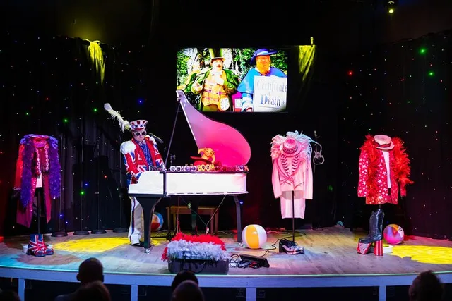 Step Into Christmas Elton John Tribute Show - Image 3