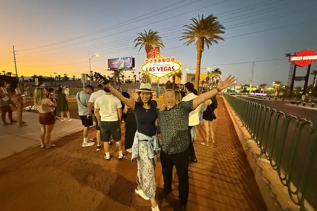 Las Vegas Sightseeing Tour - Image 5