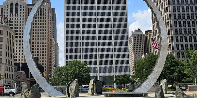 Detroit Historical Walking Tour - Image 6