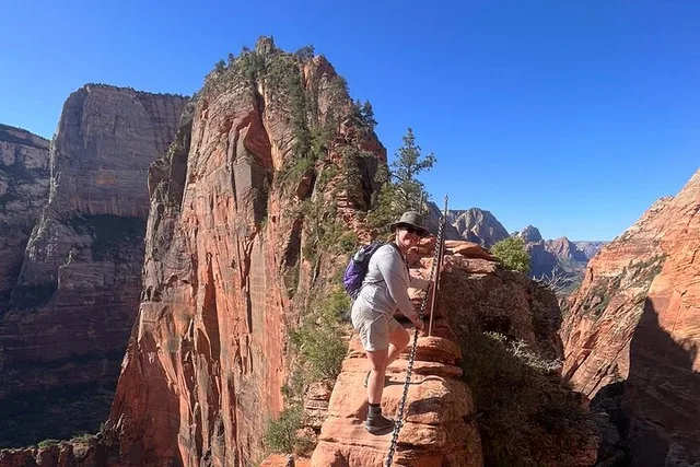 Zion Angels Landing Hike with Permit - Image 5