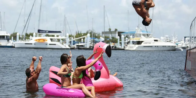 West Palm Beach Cruise & Swim Adventure - Image 1