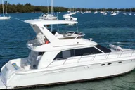 Miami Beach Yacht Cruise in Biscayne Bay thumbnail 1