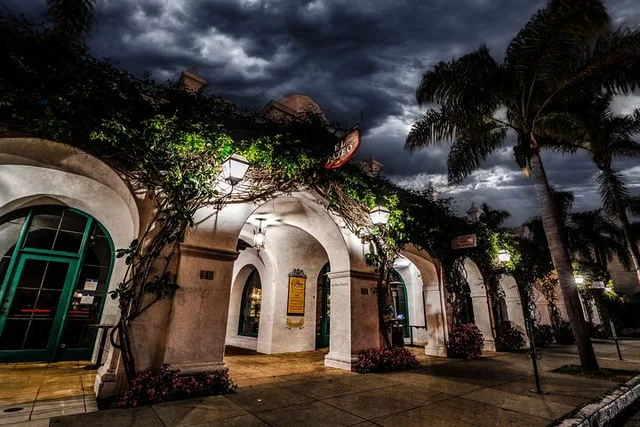 Santa Barbara Ghost Tour - Image 1