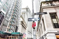 New York City Wall Street Insider Tour 75 Min thumbnail 6