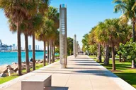 Miami Beach Art Deco & History Bike Tour thumbnail 4