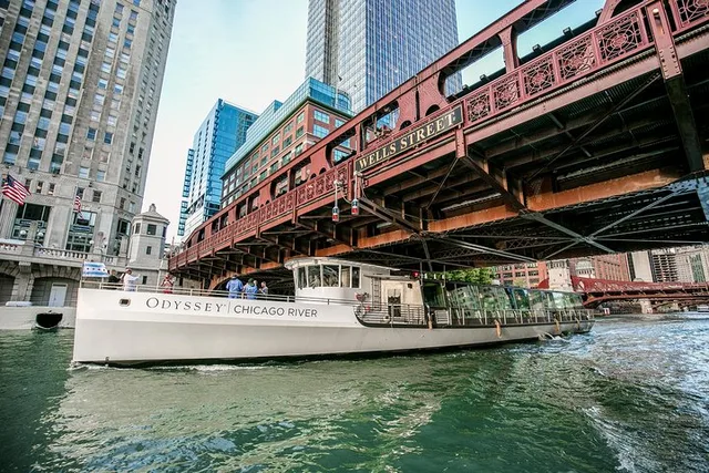 Chicago River Architectural Lunch Cruise - Image 2