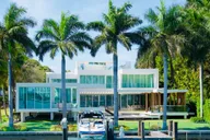 Miami Biscayne Bay Pirate Boat Cruise thumbnail 4