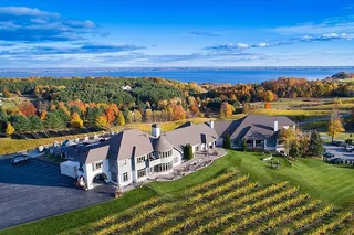 Traverse City Sunset Wine Tour on Old Mission Peninsula