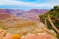 Las Vegas Grand Canyon and Hoover Dam Tour in Spanish thumbnail 1