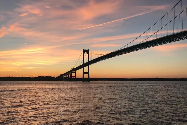 Newport Cocktail Cruise aboard Coastal Queen 75 min - Image 6