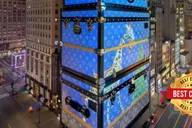 New York City Private Holiday Lights Tour by Car thumbnail 5