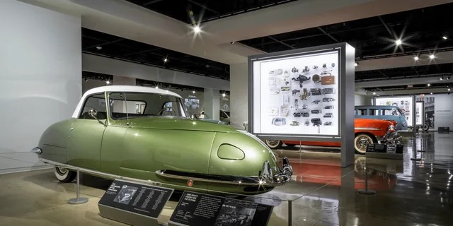 Los Angeles Petersen Automotive Museum Admission - Image 4
