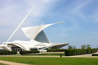 Milwaukee Scavenger Hunt: A Splash of Color
