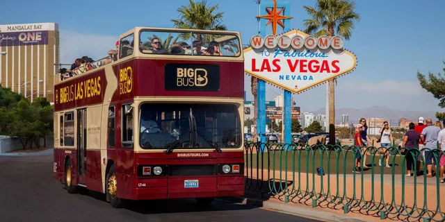 Las Vegas Hop-On Hop-Off Bus Tour - Image 6
