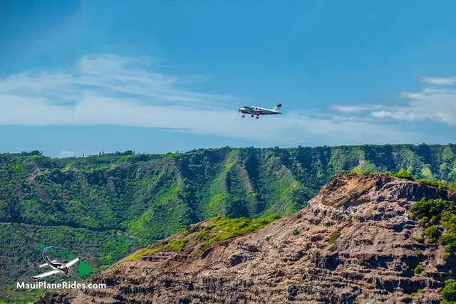 Maui Air Tour: Aquamarine & Emerald Dream 30 min - Image 5
