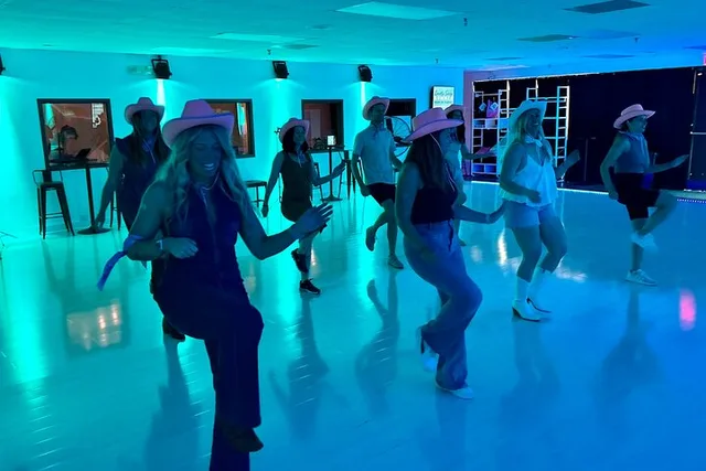 Nashville Line Dancing Class - Image 2