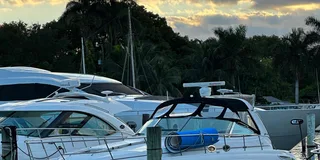 Miami Yacht Cruise with Champagne 4 hr