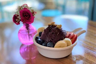 Honolulu Hiking Experience with Acai Bowl