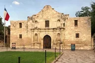San Antonio Walking Tour with Guide thumbnail 4