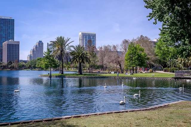 Orlando Lake Eola Walking Audio Tour - Image 2