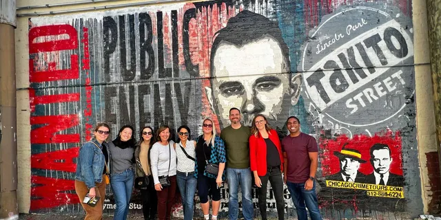 Chicago Mob and Crime Bus Tour - Image 4